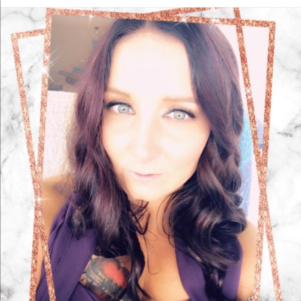 Meet your Posher, Andrea